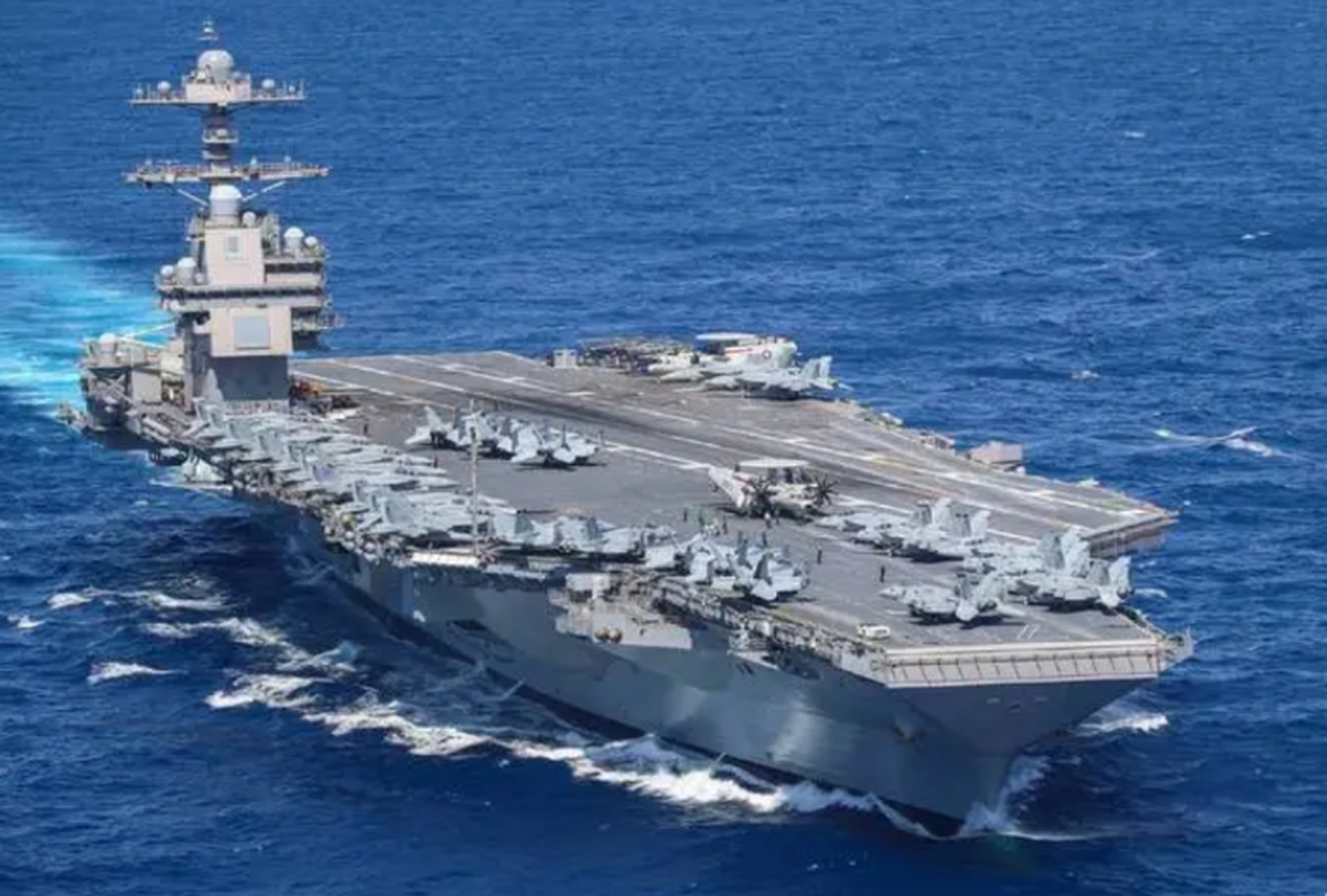 中国005航母即将服役,实力碾压美国福特级!