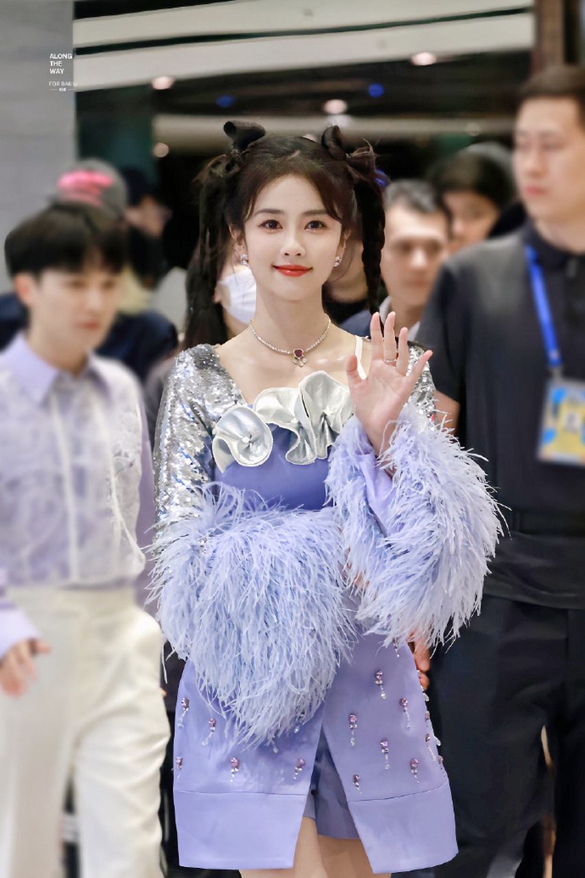 白鹿奔跑吧泰国路透造型白鹿泰国双马尾造型  白鹿 好美