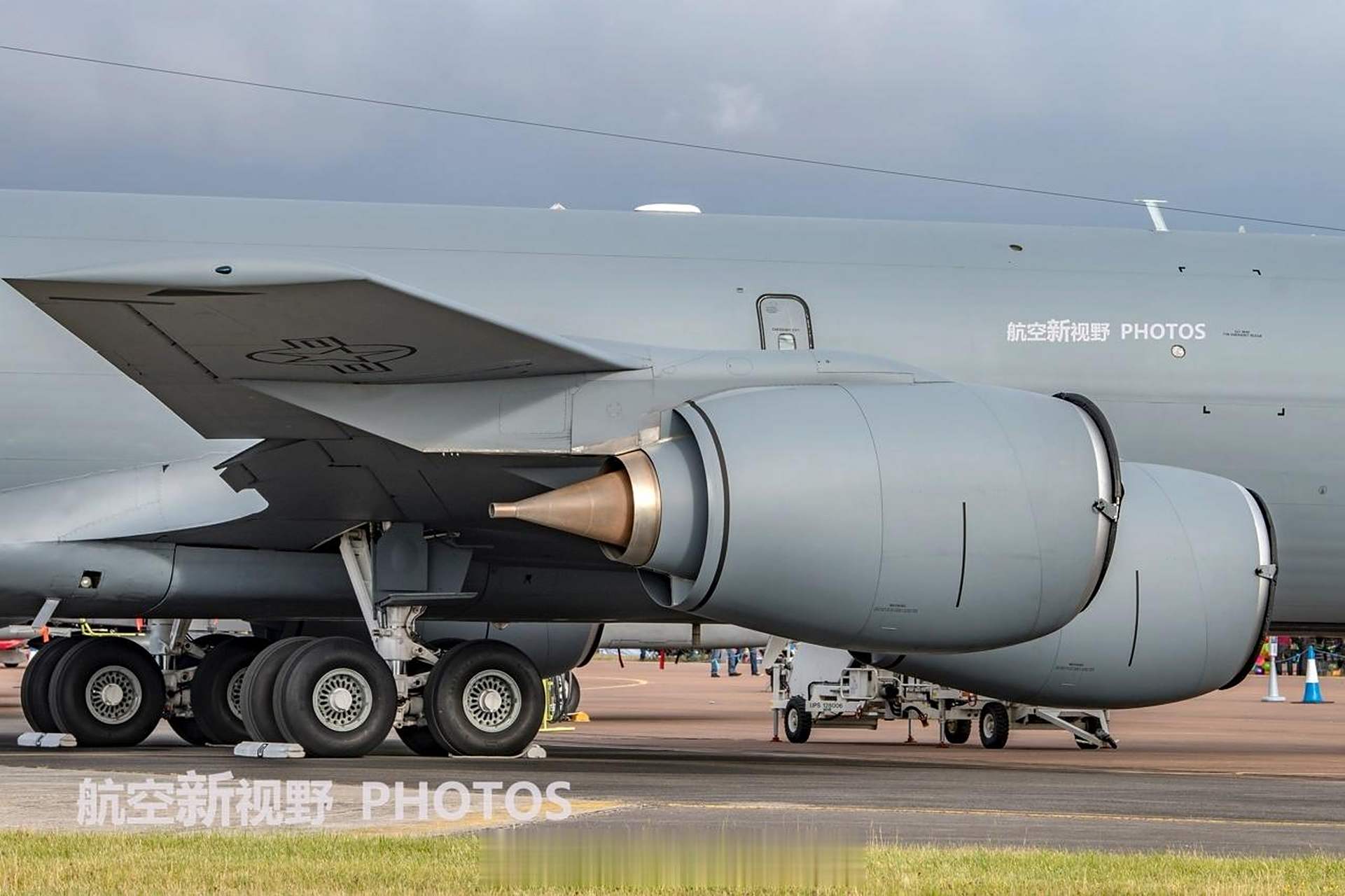 美国空军装备的kc-135空中加油机,图片中的机型配装的是cfm56涡扇