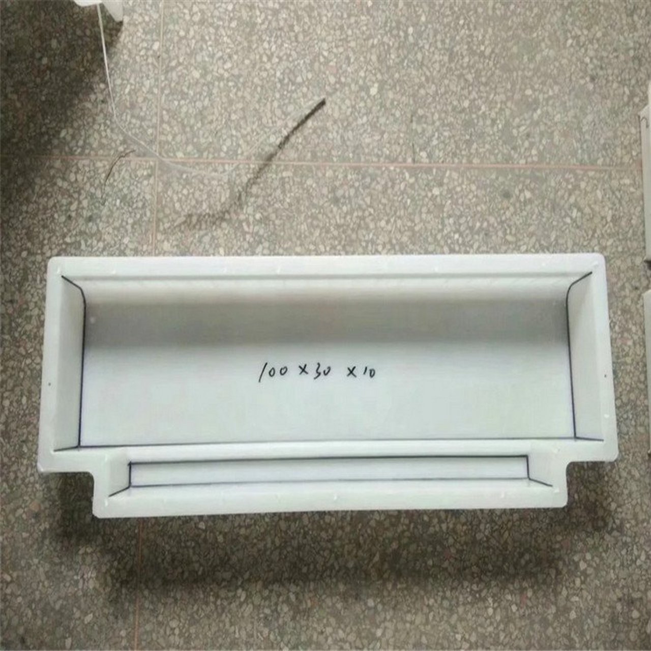 路沿石模具# #水泥路沿石模具##塑料路沿石模具#  倒角路沿石模哌