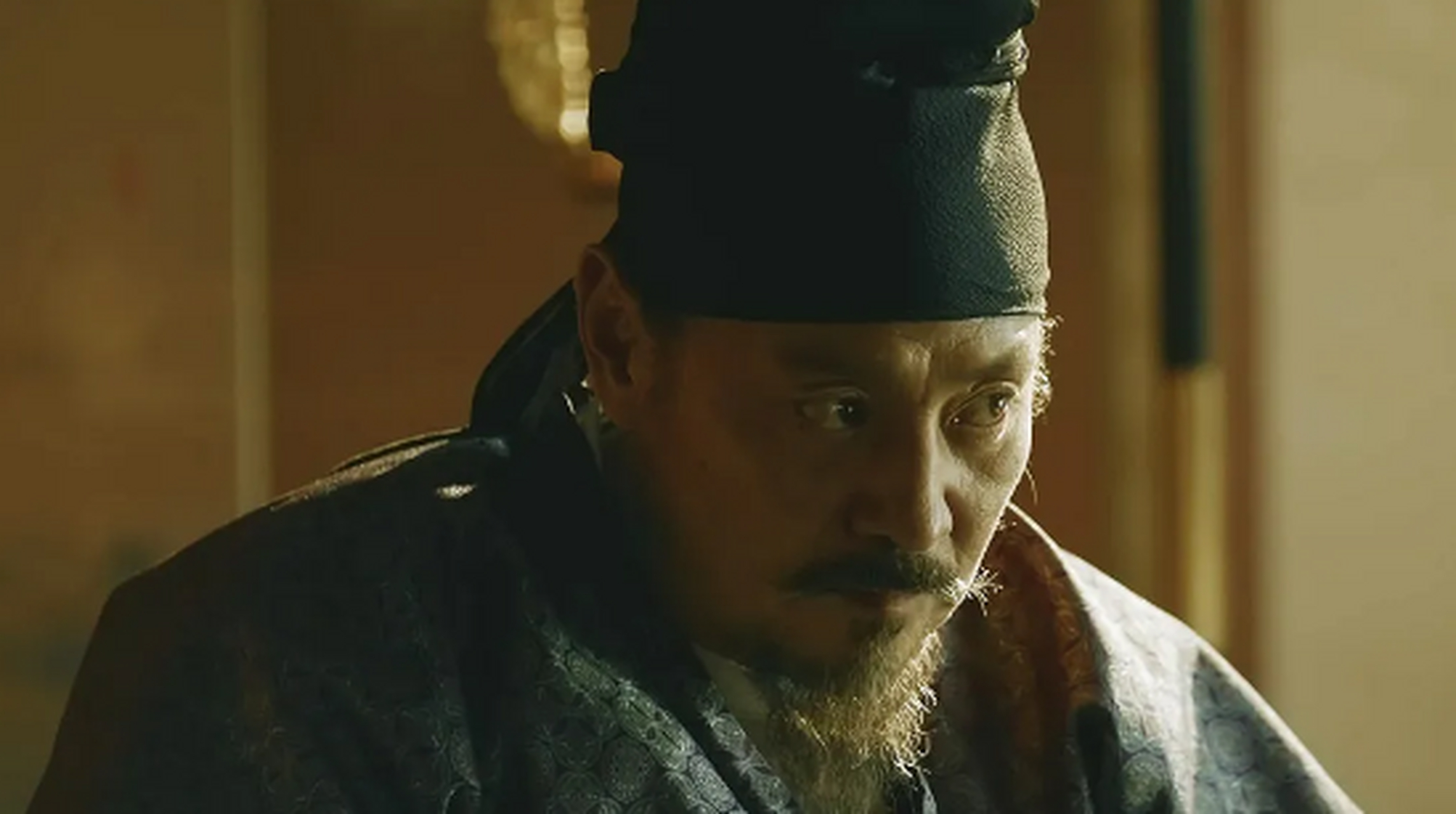 一日,唐玄宗喊来两位宰相说:"近日国库空虚,你们有什么办法吗?