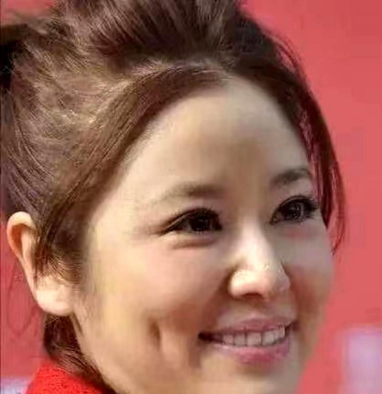 林心如年轻时美丽,如今老去依然迷人.