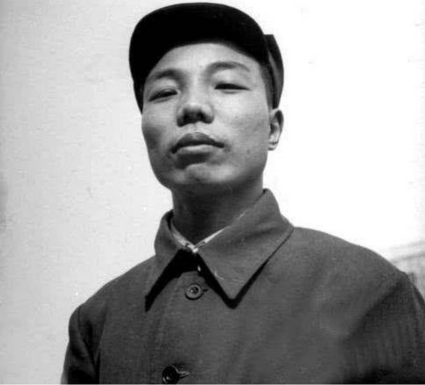 萧华是最年轻的开国上将,他文韬武略,骁勇善战,足智多谋,被称之为"