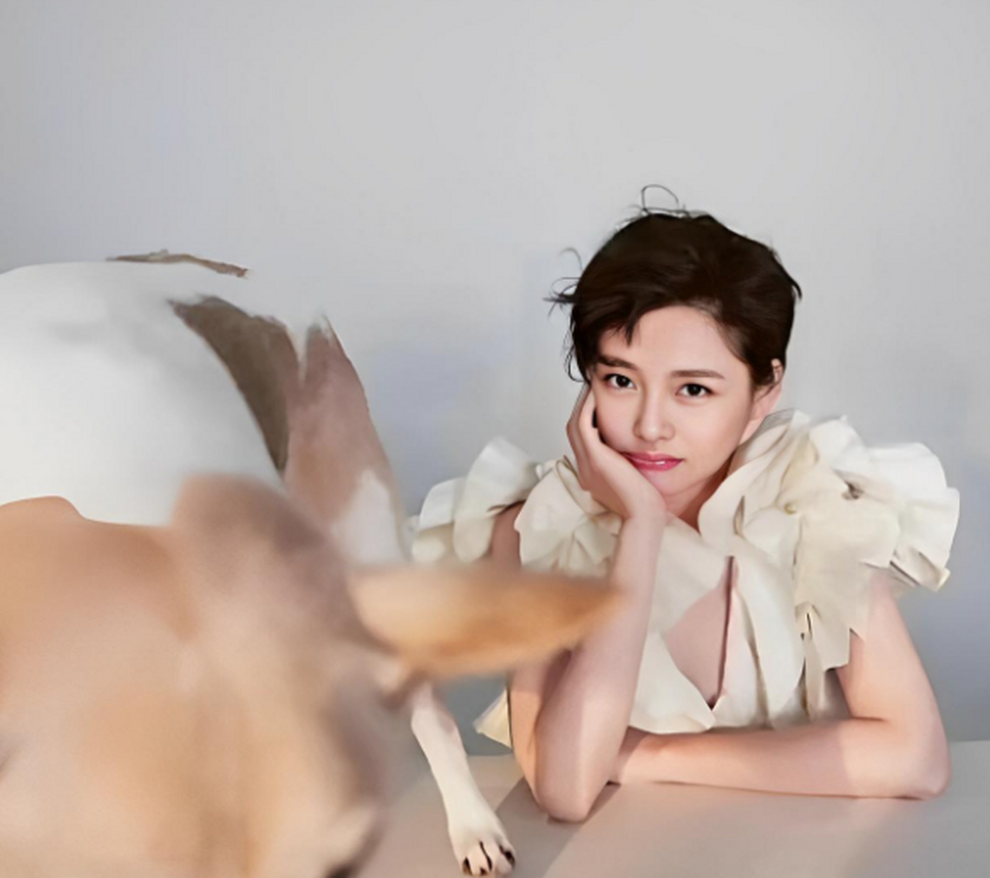 沉寂许久的大s因为一组短发照片上了热搜!