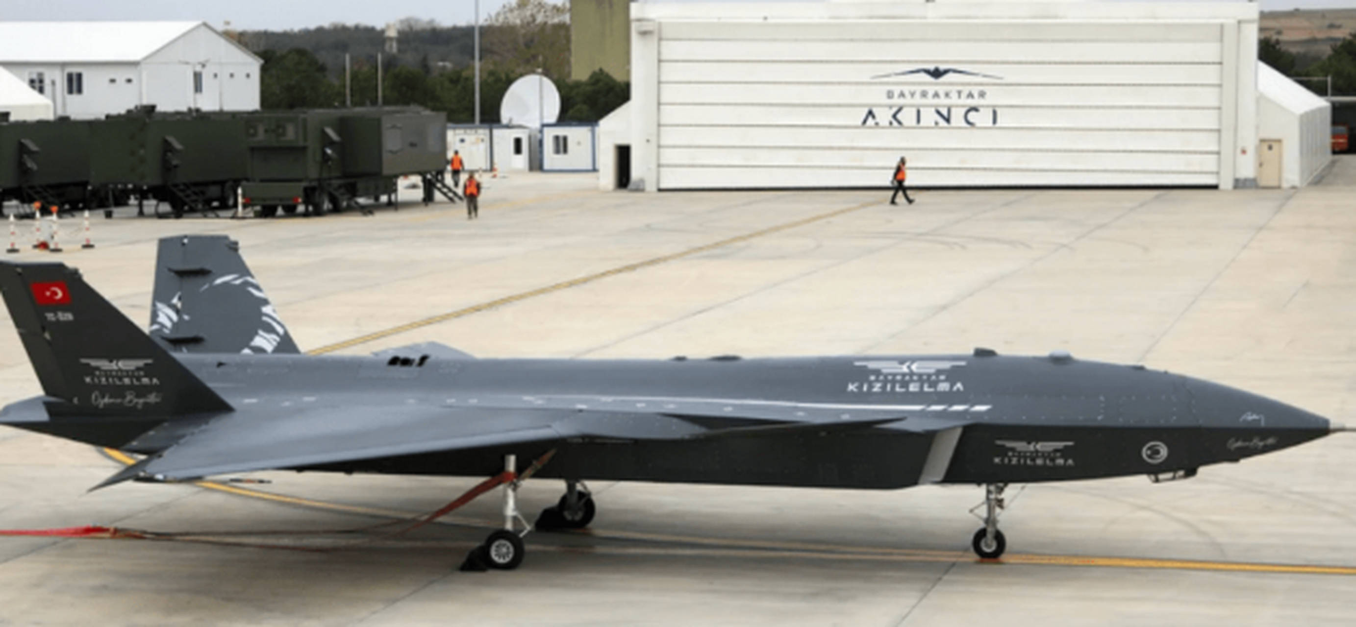 土耳其首创,全球第一艘无人舰载机航母服役,高调背后是无奈!