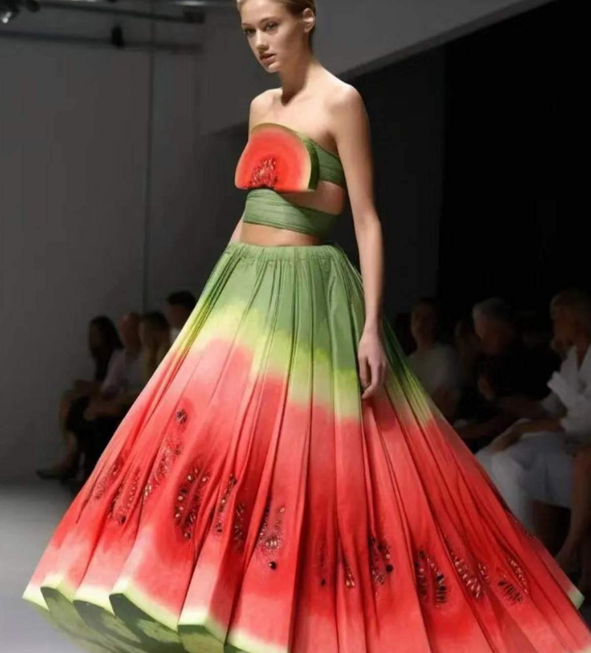 这个西瓜裙子还是挺不错的呢