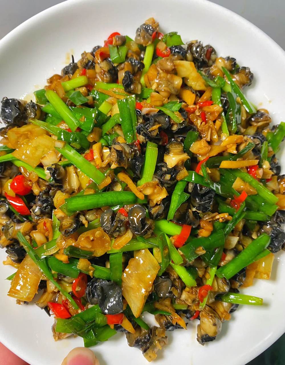 这是我第一次吃炸螺肉? 这难道不是下饭的好方法吗?