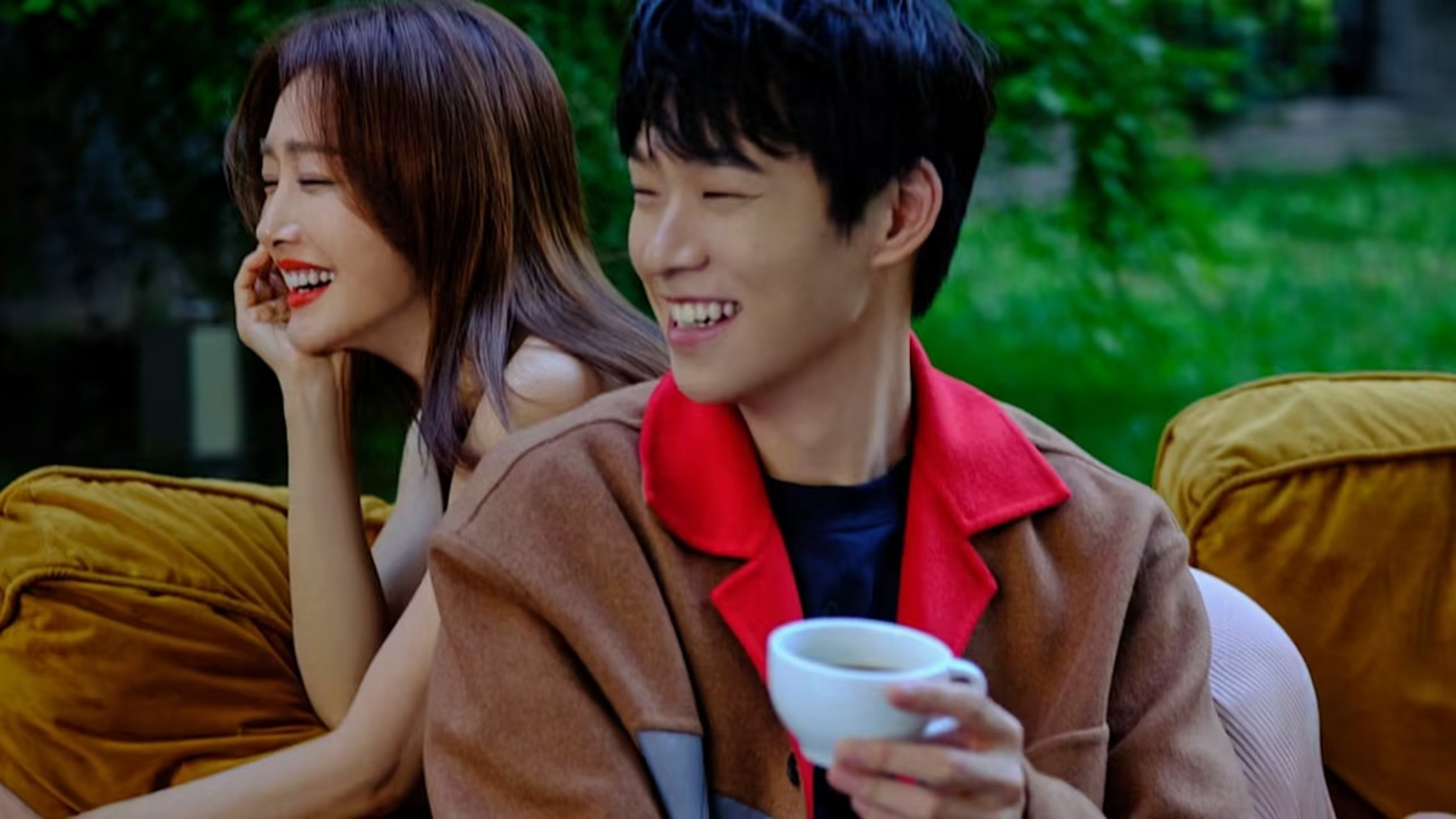 魏大勋秦岚偷偷领证?