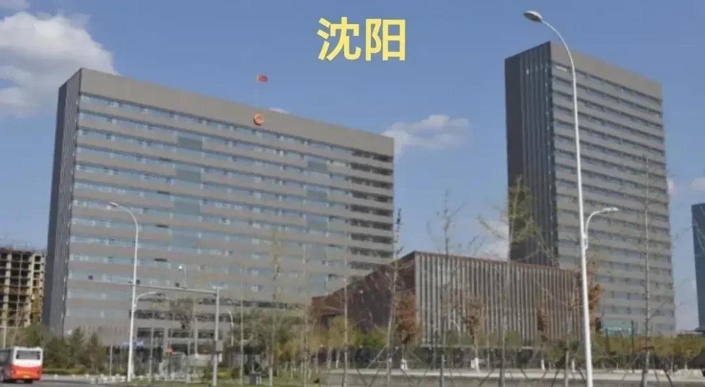 大楼一览[比心][比心][比心]大东北的门面[大金牙] 大连市政府大楼