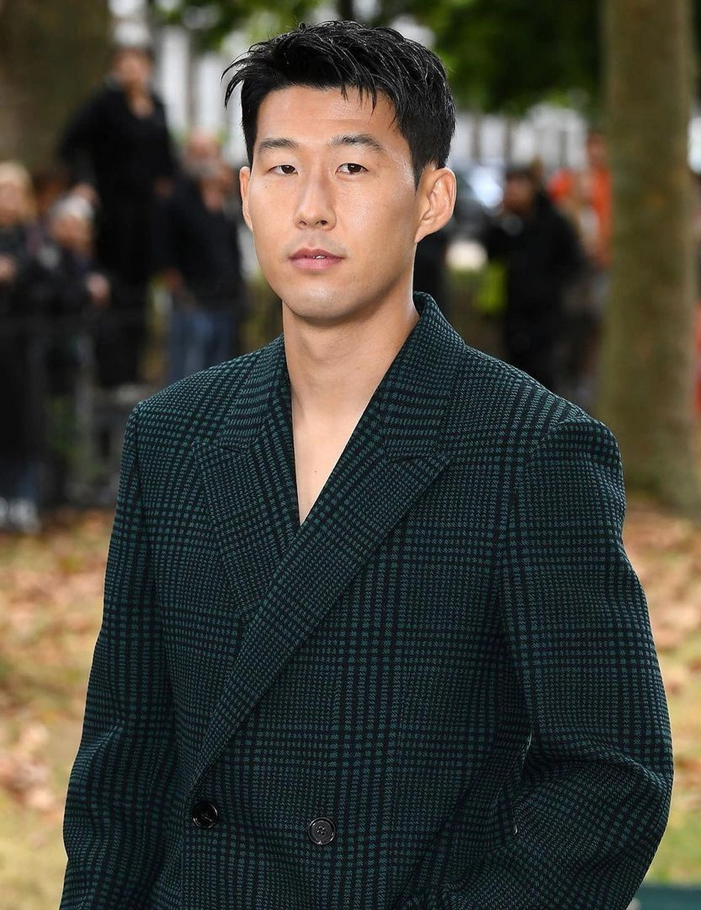 孙兴慜亮相burberry伦敦时装周秀场  作为burberry全球品牌代言人的