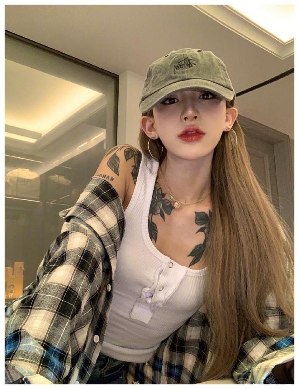 网红美女王逗逗迷人美照欣赏,真好看