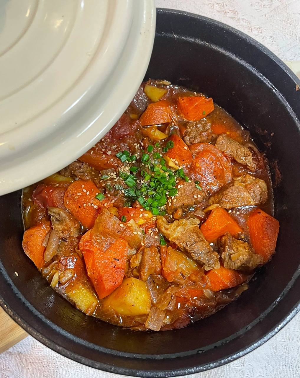 太适合干饭了 说在前面:番茄牛腩煲真的很好吃!