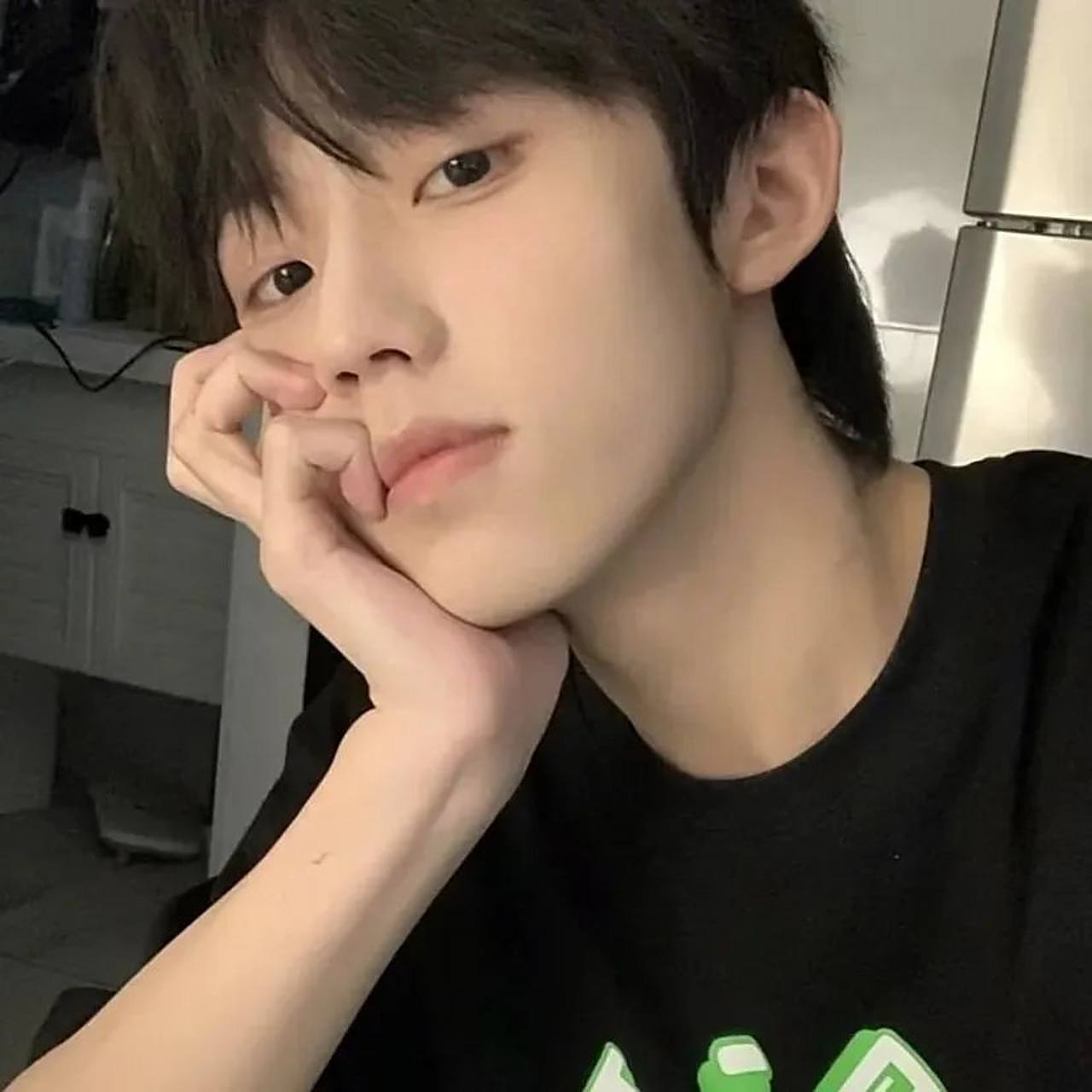 "成年人的步伐,不应该止于爱与不爱