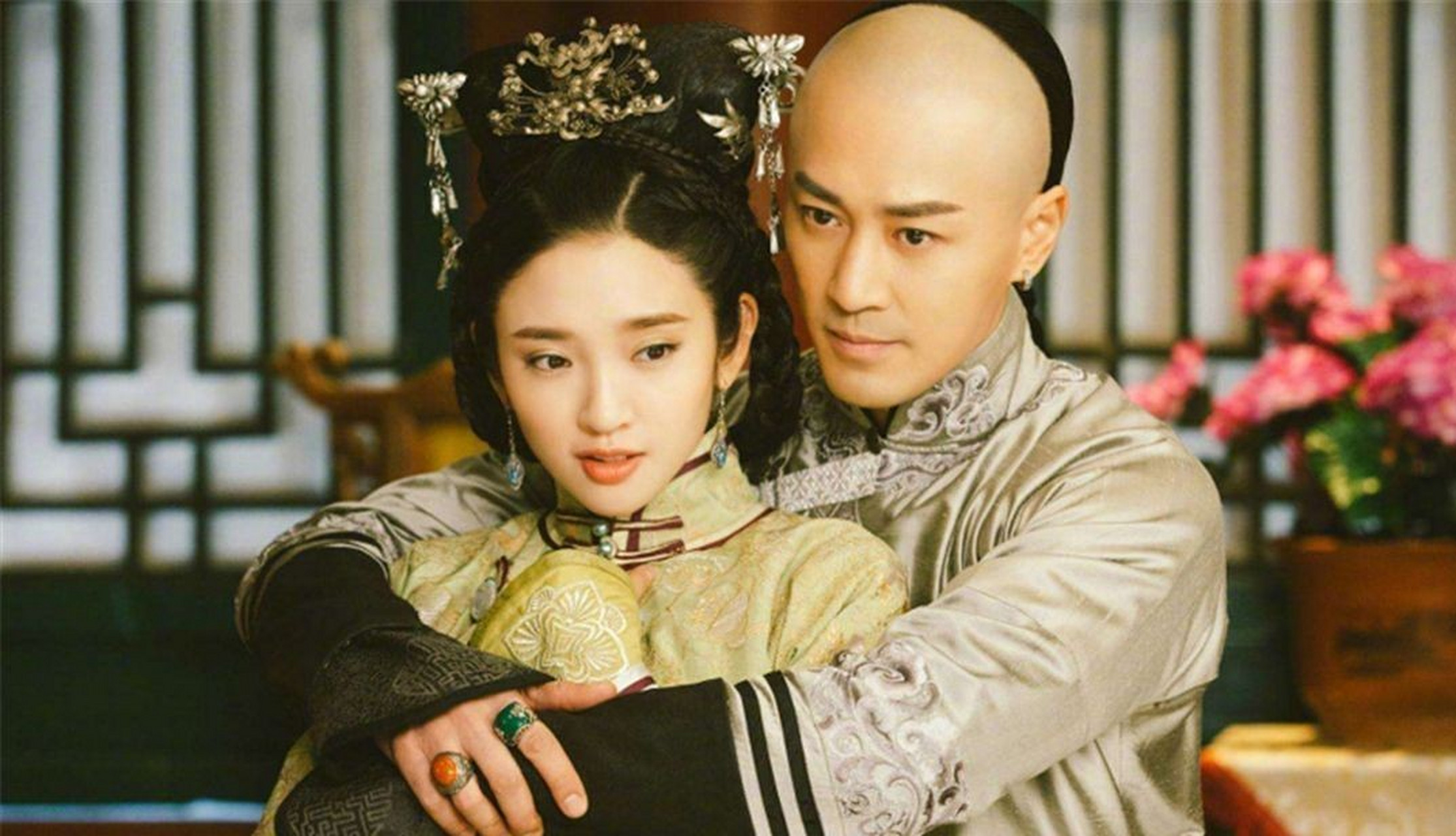 皇太极的孝端文皇后哲哲,孝庄文皇后布木布泰以及宸妃海兰珠是姑侄