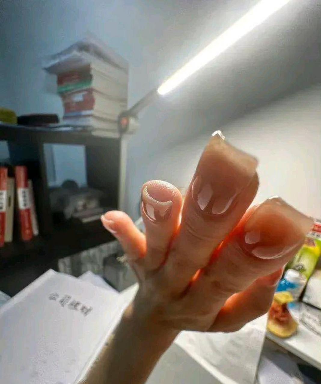 做了指甲挺不错的,挠人贼顺手