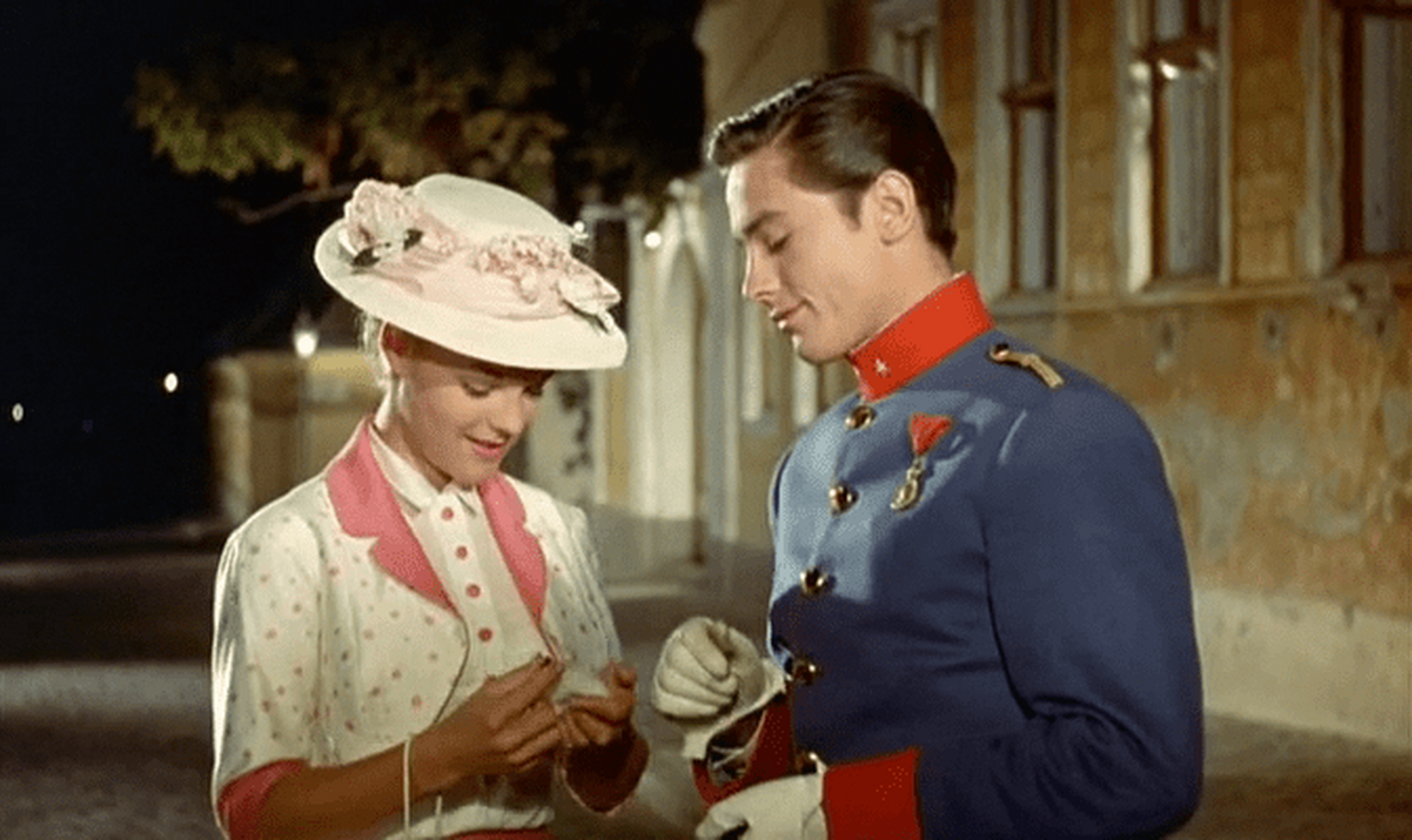 密施耐德和阿兰德龙的定情之作,他们合作的第一部电影《花月断肠时》