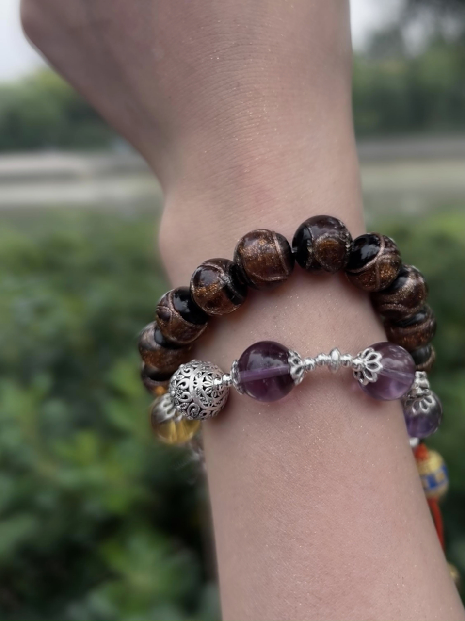 雍和宫香灰琉璃手串,金色琉璃招财进宝 #手串# #雍和宫# #雍和宫手串