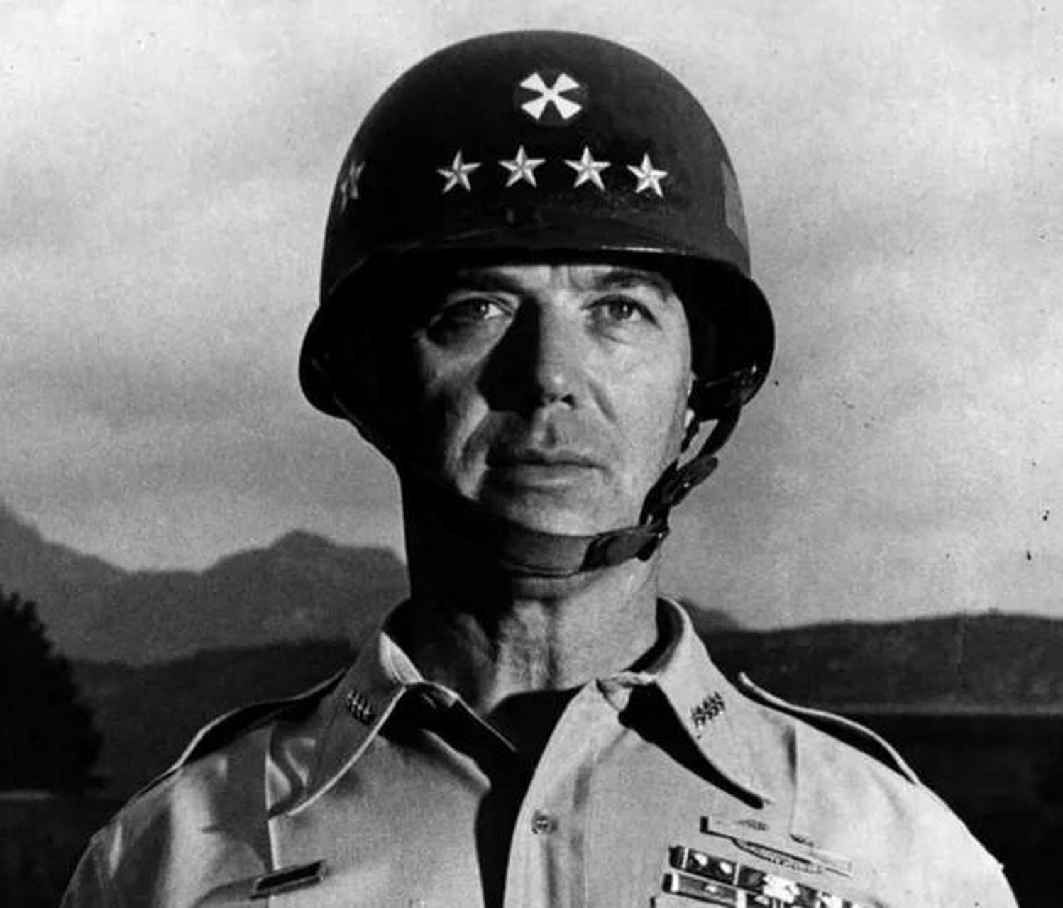 美国第八集团军司令官,四星上将泰勒曾经这样评价半岛战场上与美军