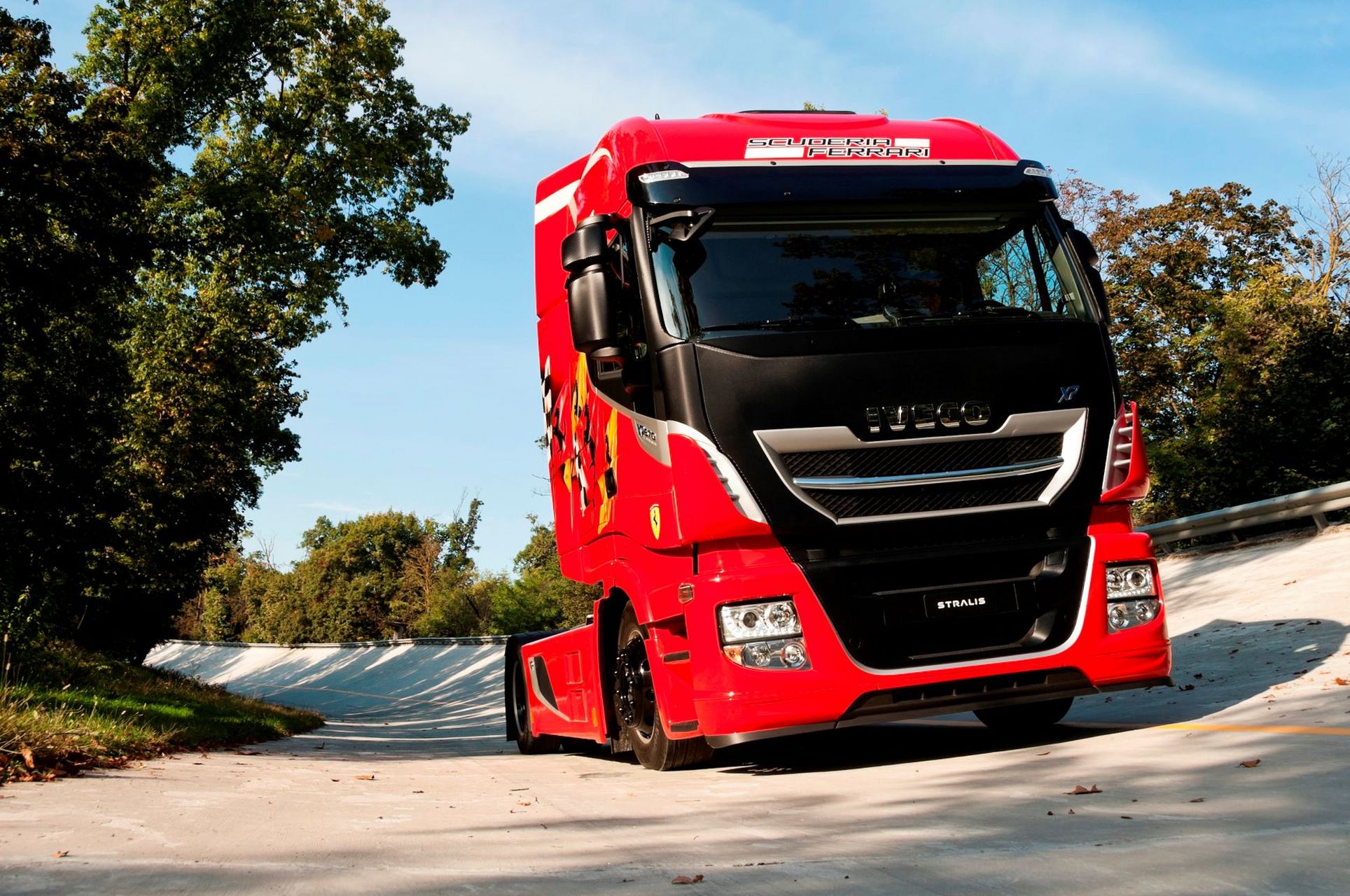 壁纸 依维柯iveco stralis 570xp 4×2 scuderia ferrari emotional