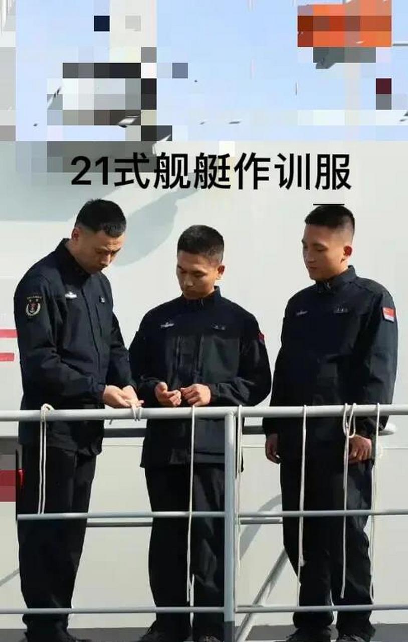 微头条生活养成计划# 21式改为散摆开放式 19为夹克式……小伙伴们