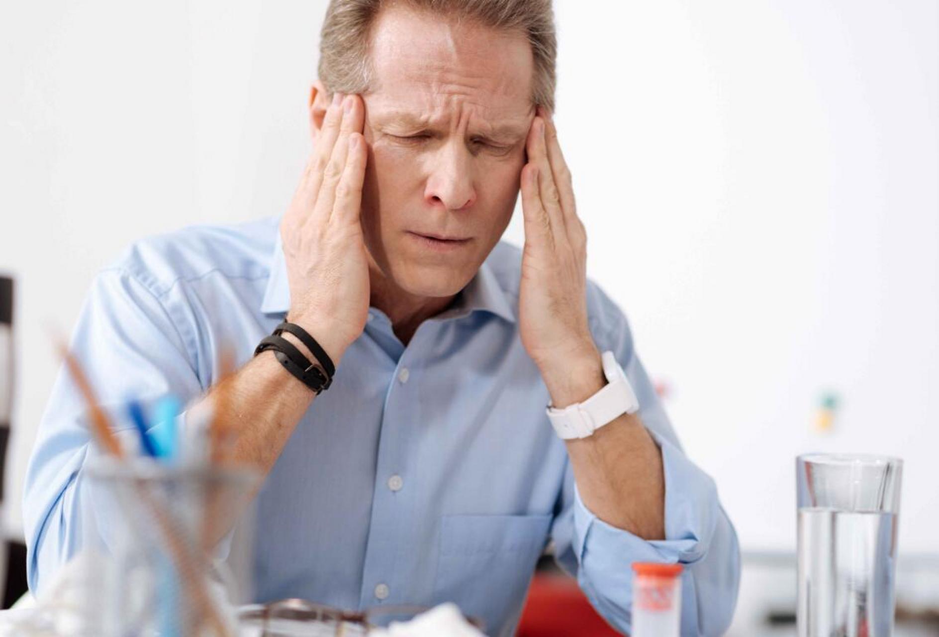 血压165 常年头痛,中医1方止痛降血压 66岁的乔先生,高血压病史6余年