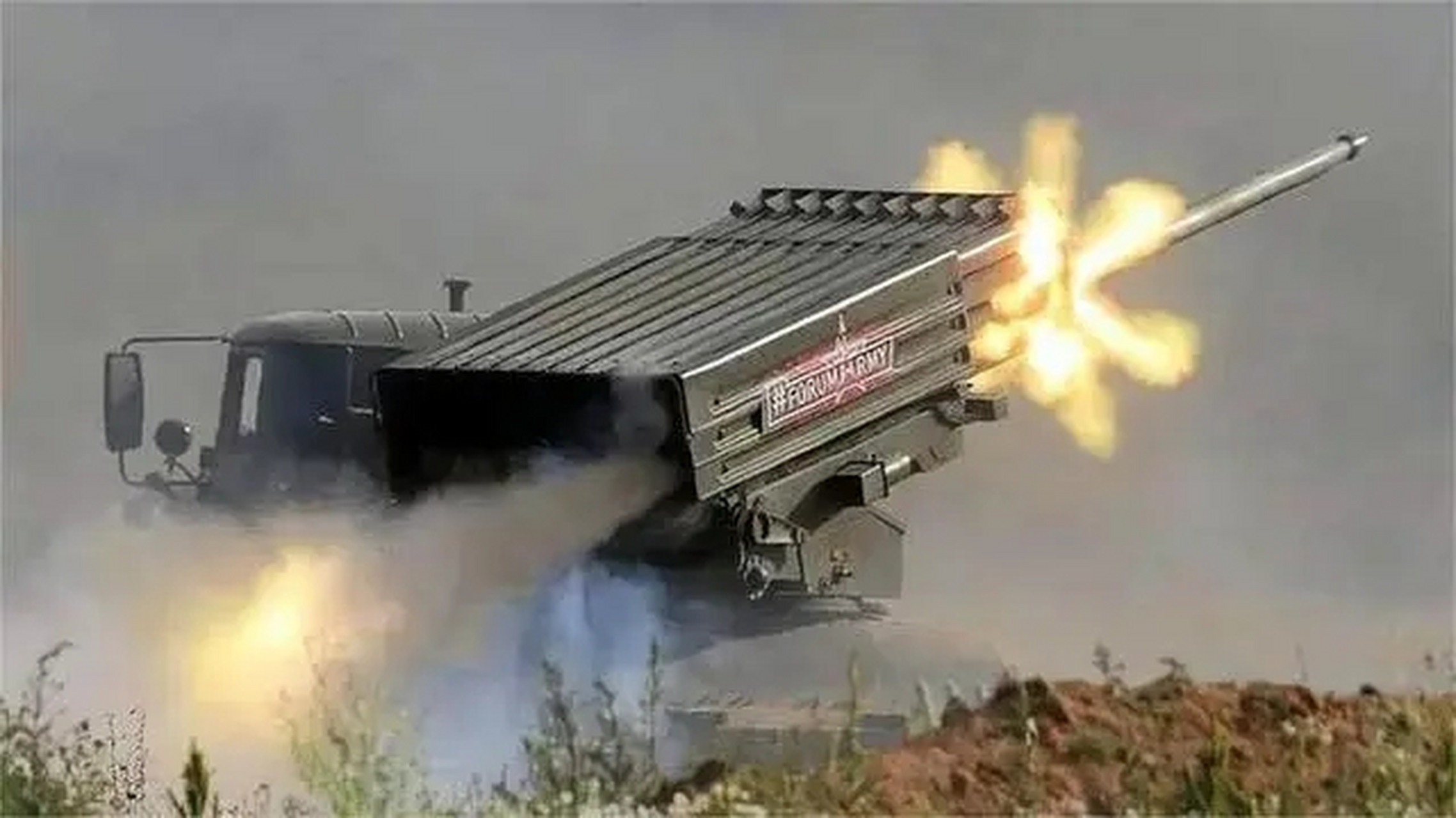 被誉为"死亡烟花"的铝热弹,究竟有多恐怖?战场上有何作用?