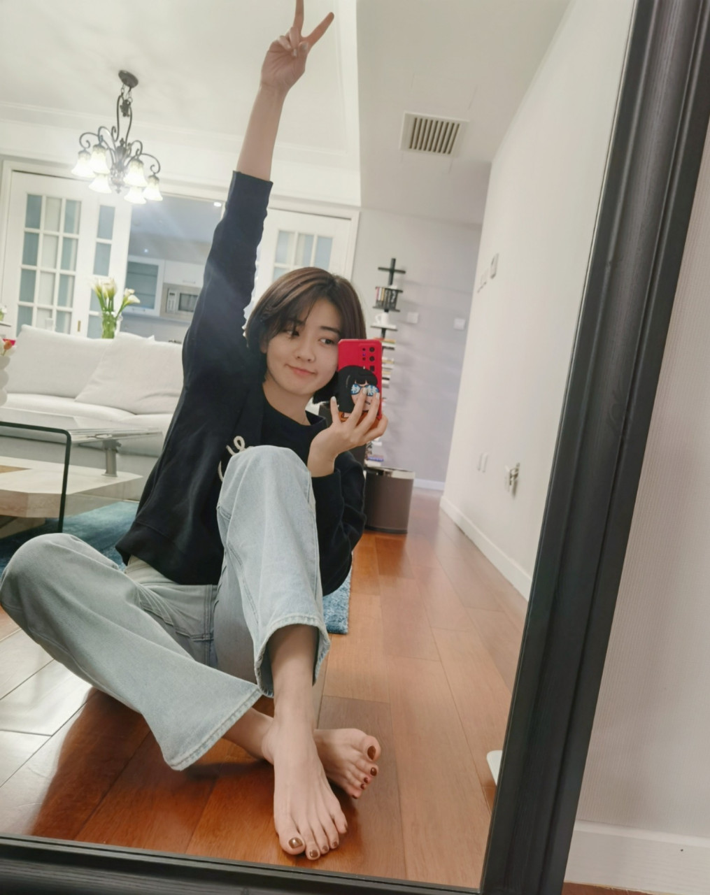 梁洁 爱自拍的小姑娘