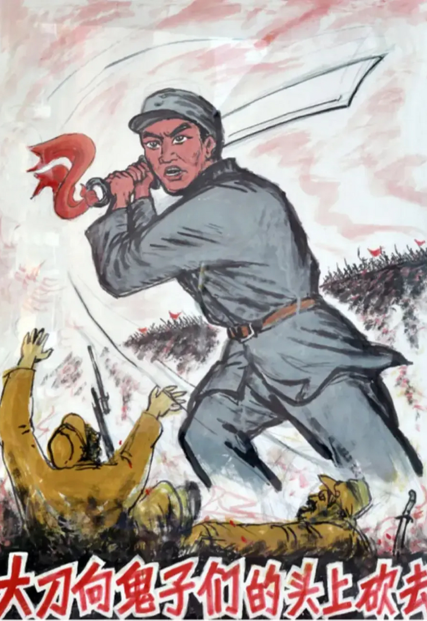 他的行为引来了周围路人的围观,但男子无动于衷,仍然继续表现嚣张