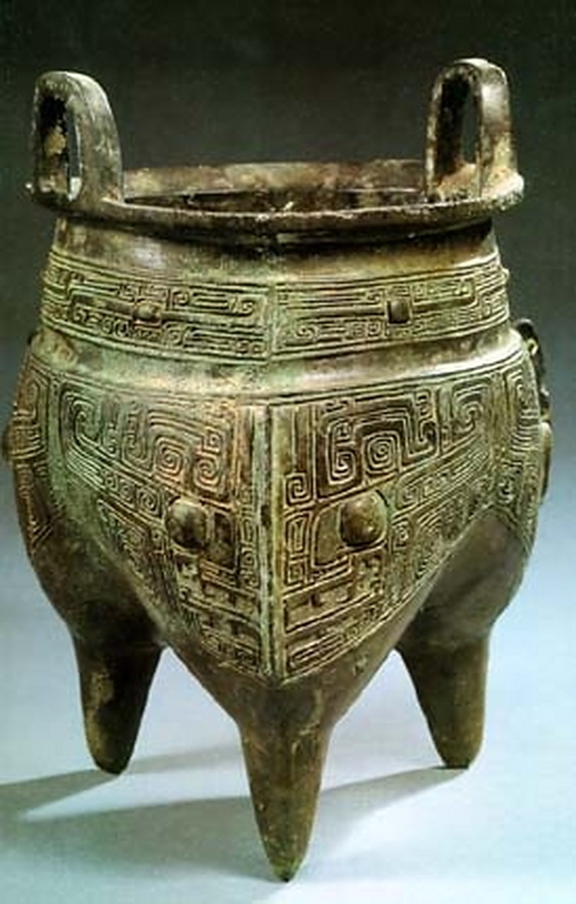 文物# 这是安徽博物院收藏的一组商周时期的青铜器.