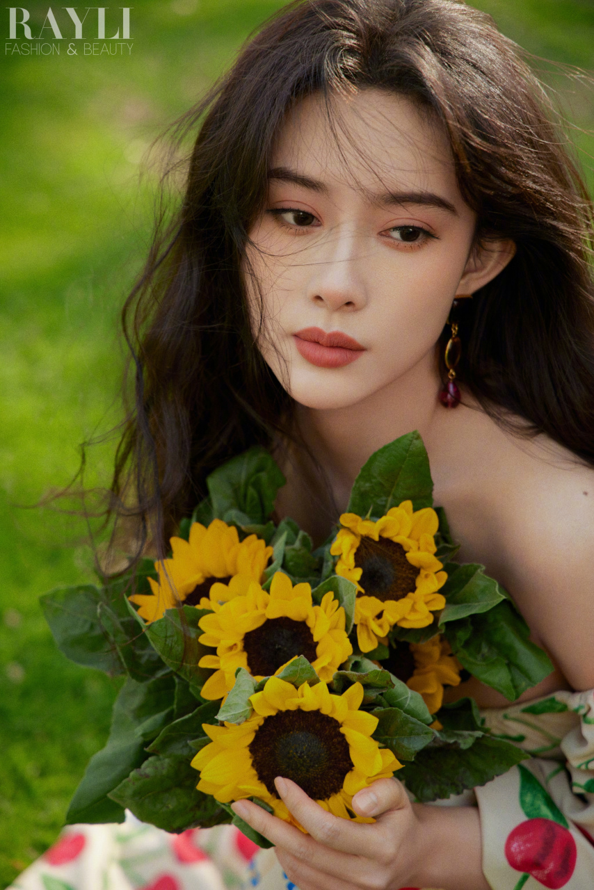 孟子义 瑞丽服饰美容六月刊别册封面, 孟子义瑞丽浓颜大片 鲜活明媚