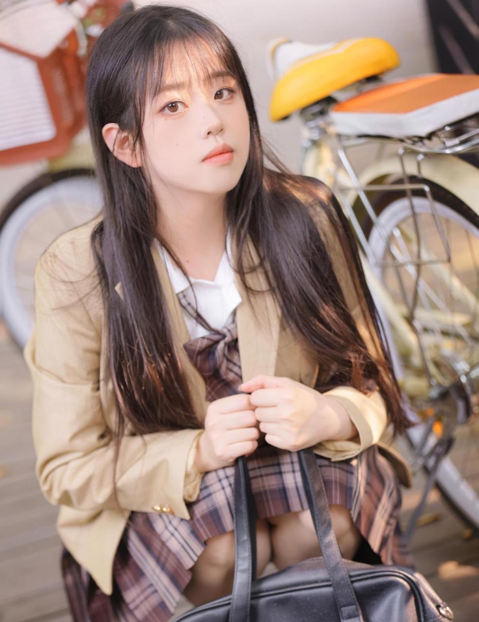 少女室外jk制服高清写真摄影