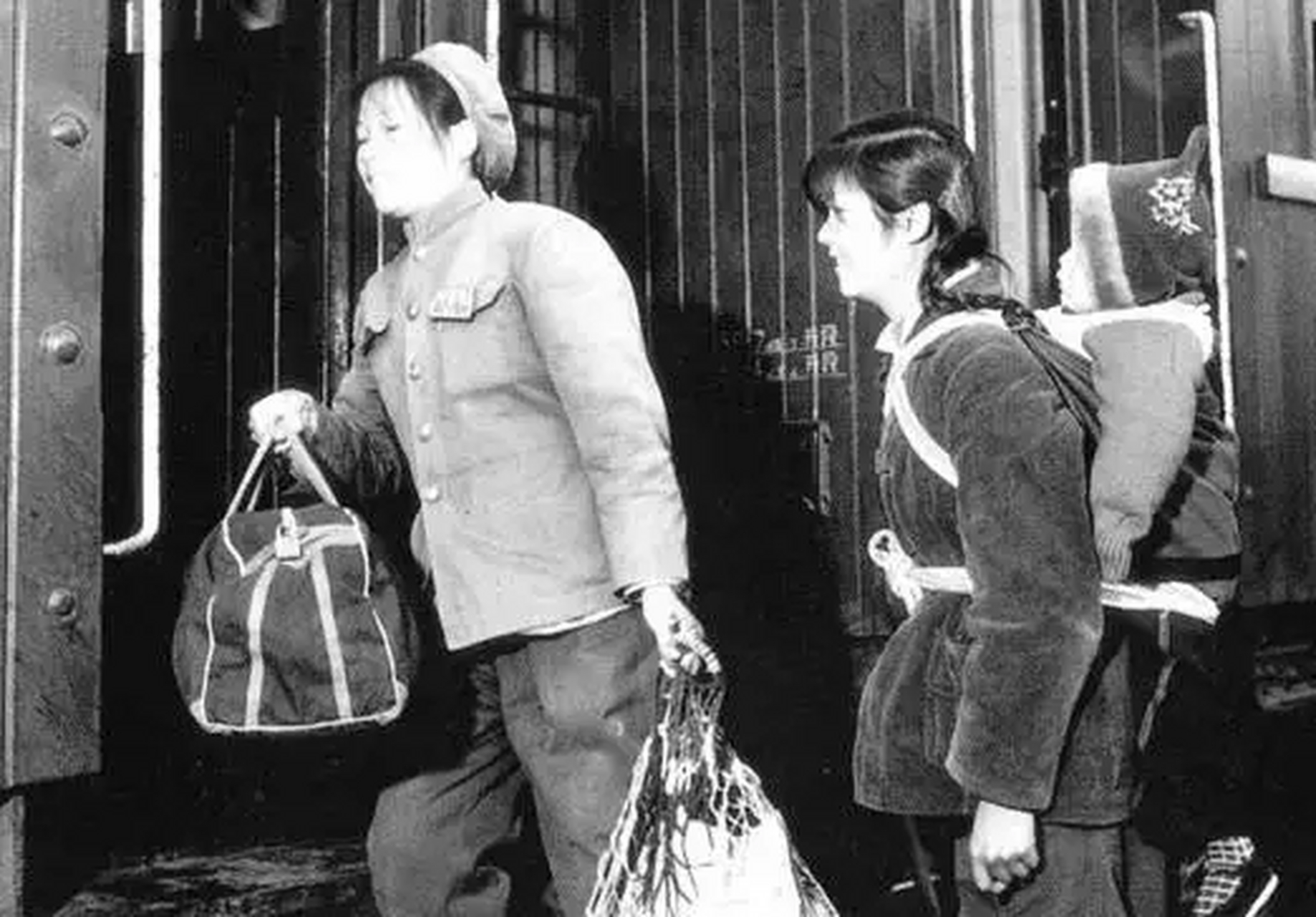 1954年12月1日,正在黑龙江北安农场干活的段德显,突然被保卫人员叫到