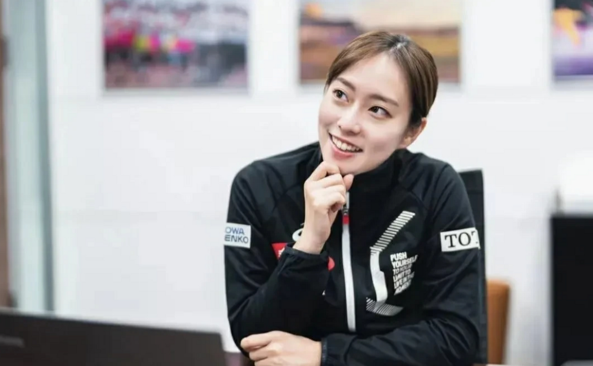 尽管石川佳纯对马龙表露了多次的爱意,然而30岁的她与马龙之间的感情