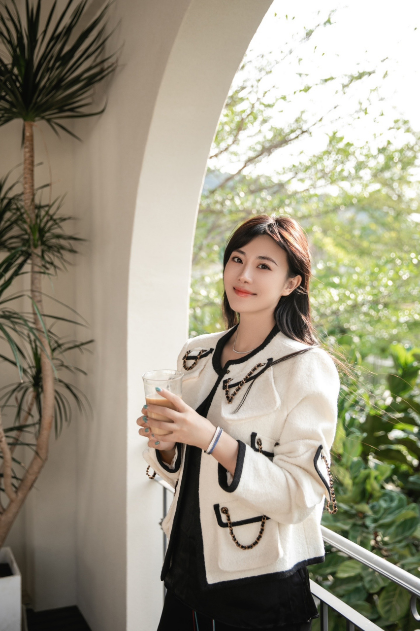 女神 牟星 小家碧玉!皮肤白,气质佳,颜值高!