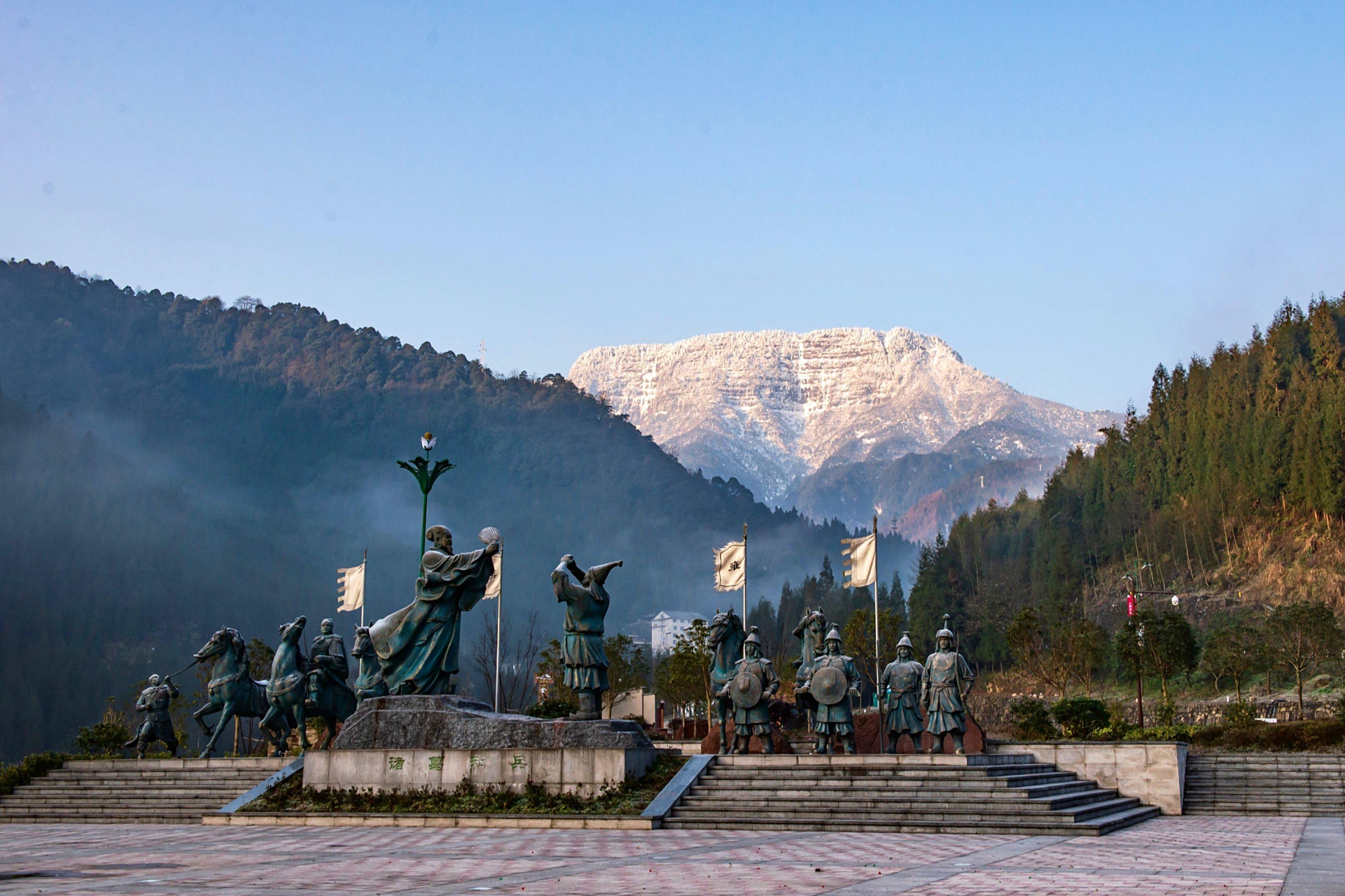 瓦屋山——四川的冰雪奇缘  四川眉山市洪雅县的瓦屋山!