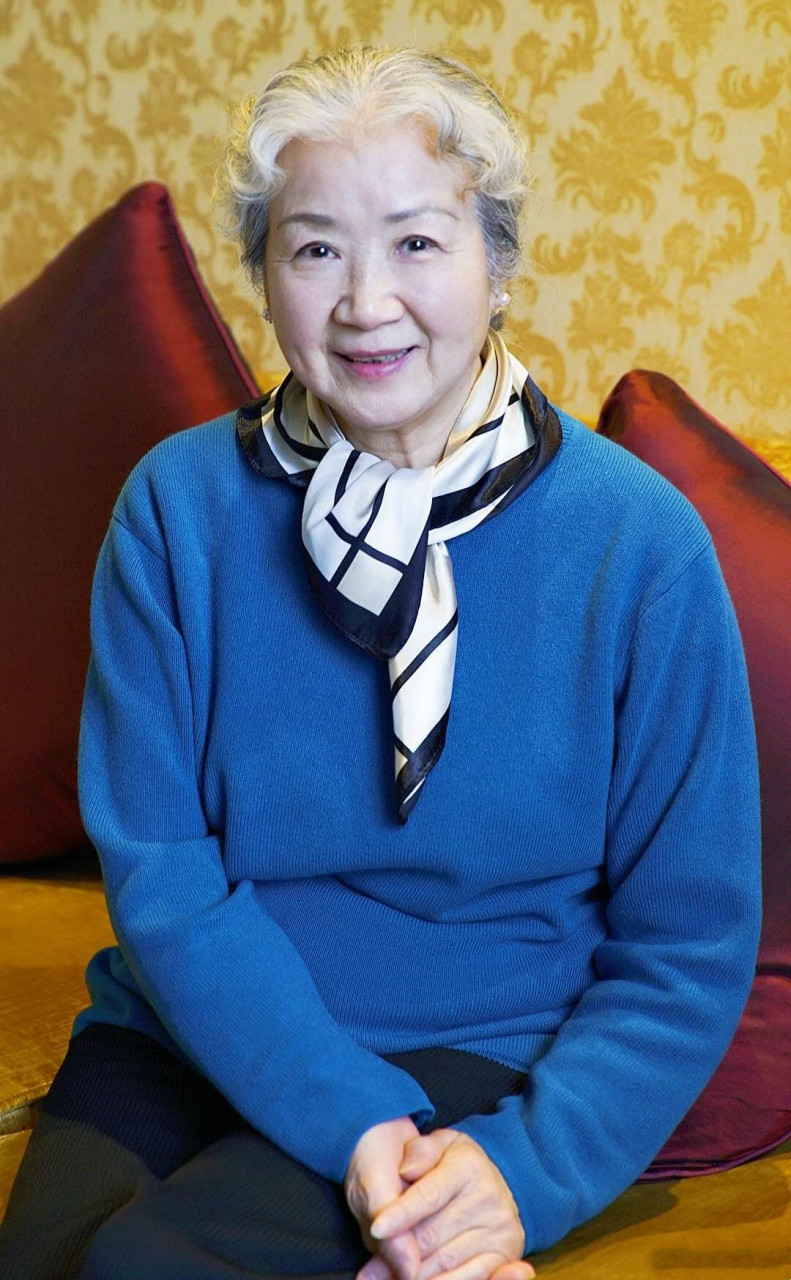 79岁曹翠芬和丈夫丁克57年,如今头发花白依旧得体,老了更优雅 提起