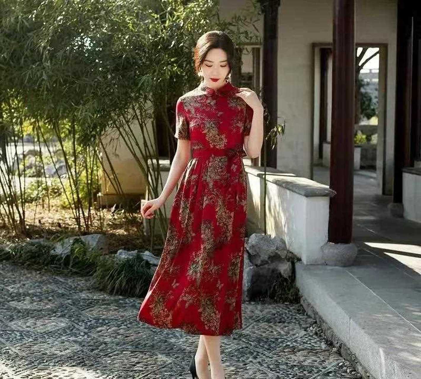 崔万志[作揖] 的旗袍人生 专注而坚持做中国旗袍[?