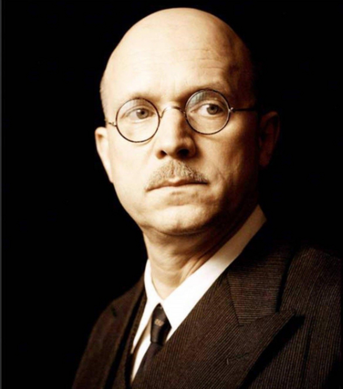 约翰·拉贝,一个德国企业高管!他在南京舍命救下了25万中国人!