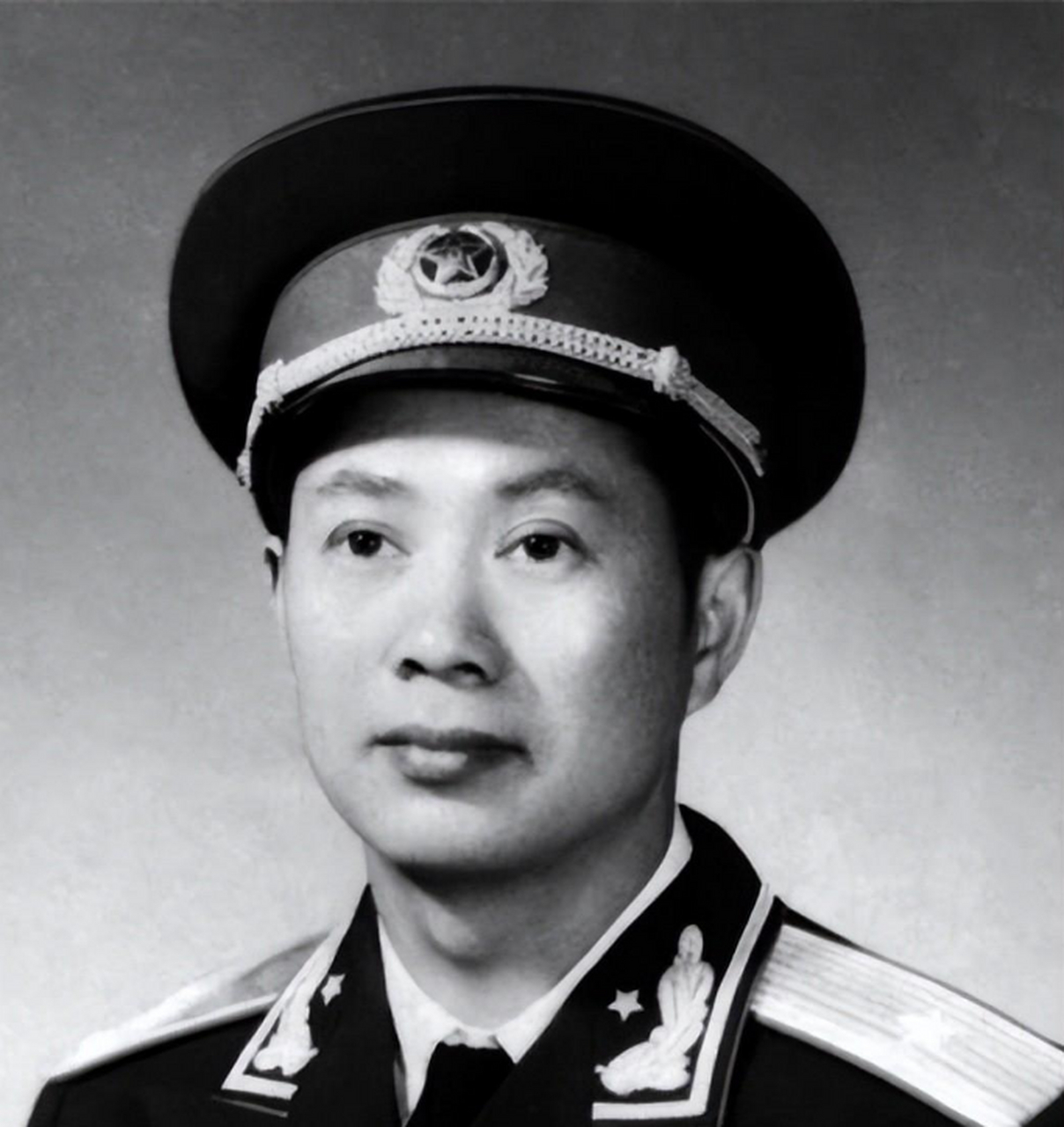 1,资凤少将2,陈奇少将3,金绍山少将4,李发少将5,邱蔚少将6,黎有章少将