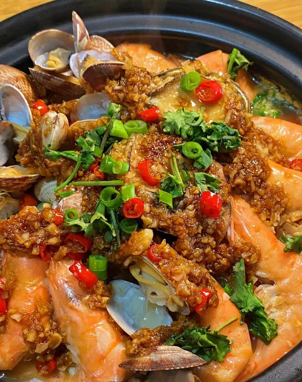 连吃三天,不加一滴水的蒜蓉海鲜粉丝煲 在朋友家吃到的超惊艳,回家后