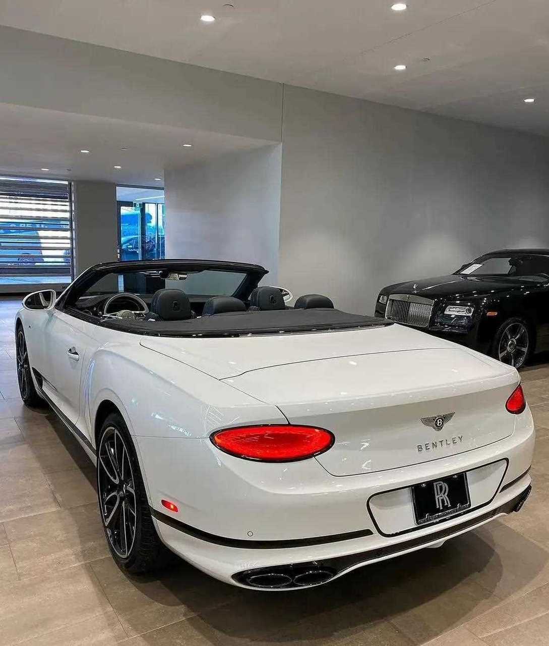 宾利欧陆经典两门跑车!