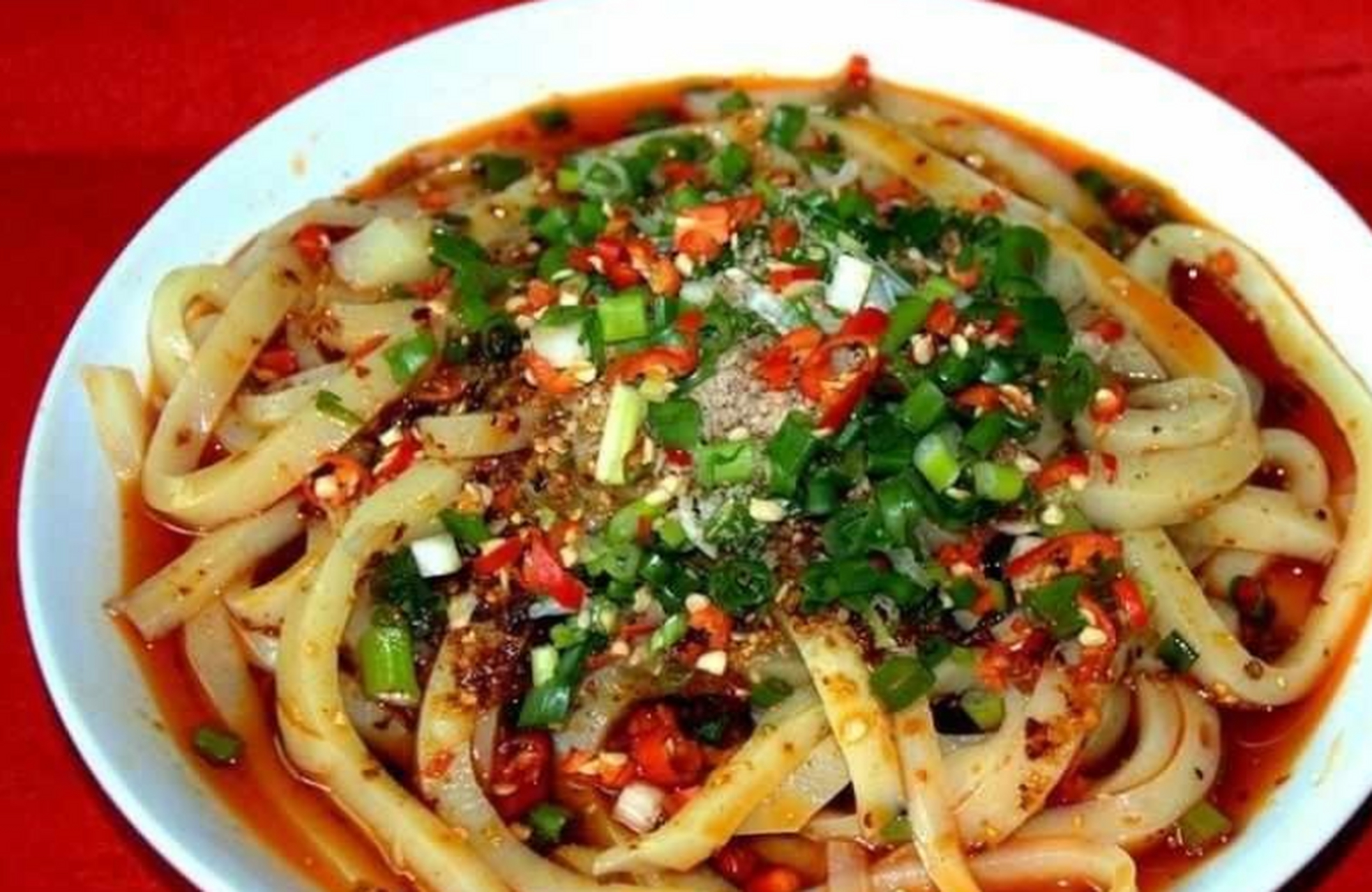 重逢巴蜀# 四川的美食天地中,有一款引人垂涎的传统小吃——四川安 