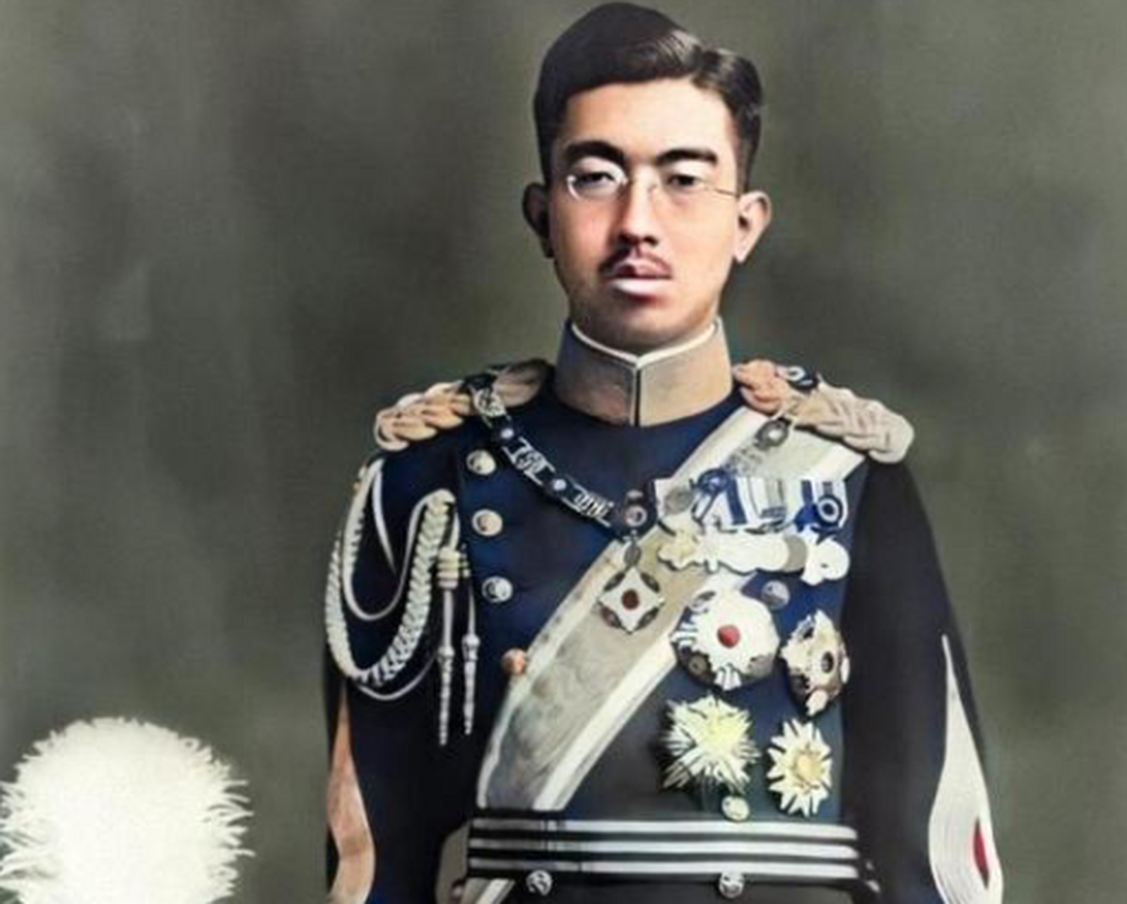 昭和天皇作为日本发动侵华战争时期的皇帝,是日本最高权力的象征.