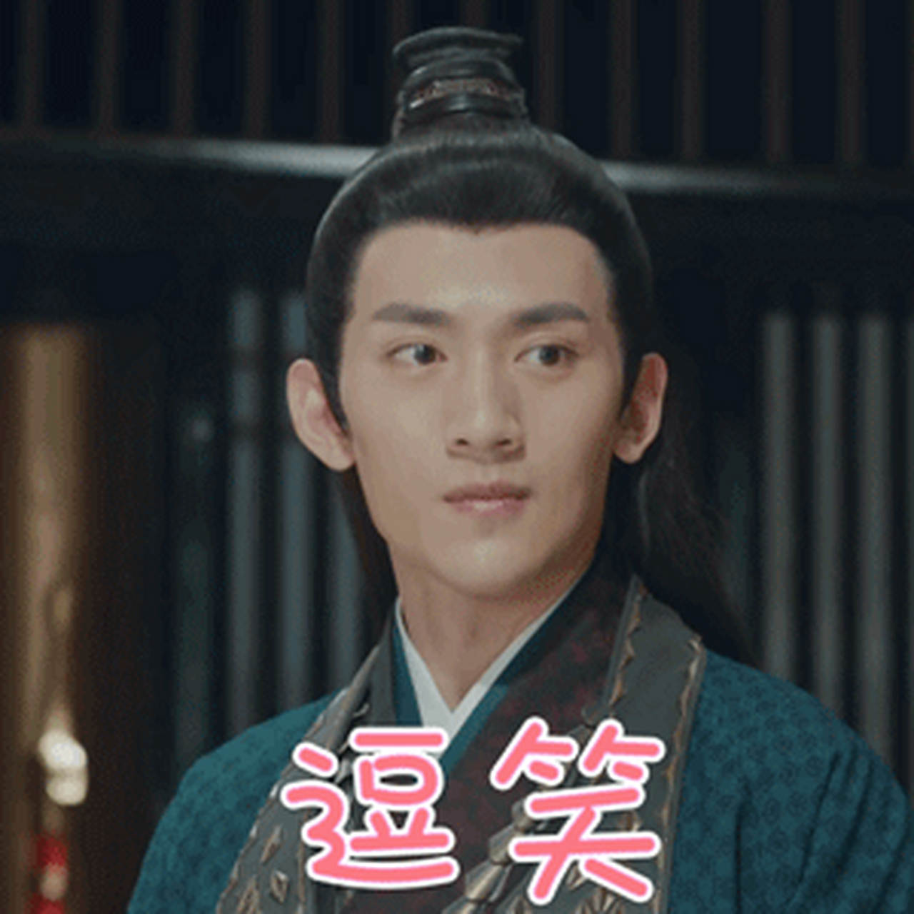 张天阳2012年因主演古装剧《美人无泪》而受到关注.