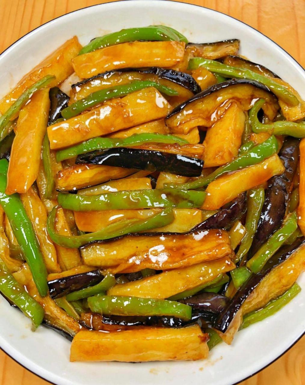 茄子烧土豆  #奇趣美食嘉年华