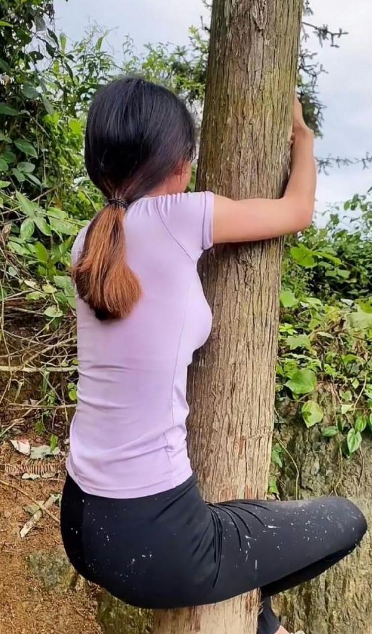 在村里,论爬树她说第二没人敢说第一!