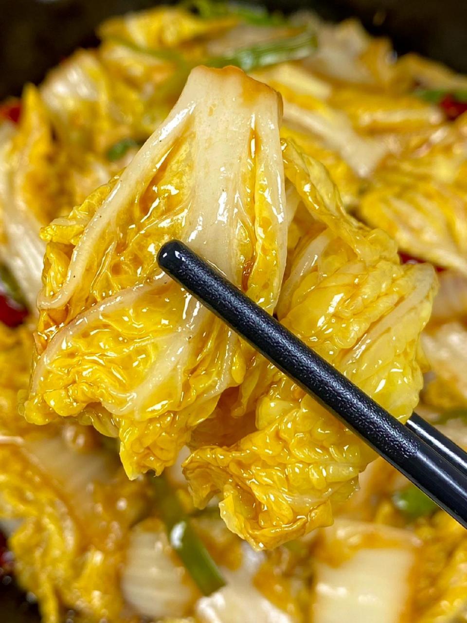 酸辣娃娃菜 这样做一盘都不够吃哇嘎嘎香 酸酸辣辣的,巨下饭!!娃娃菜