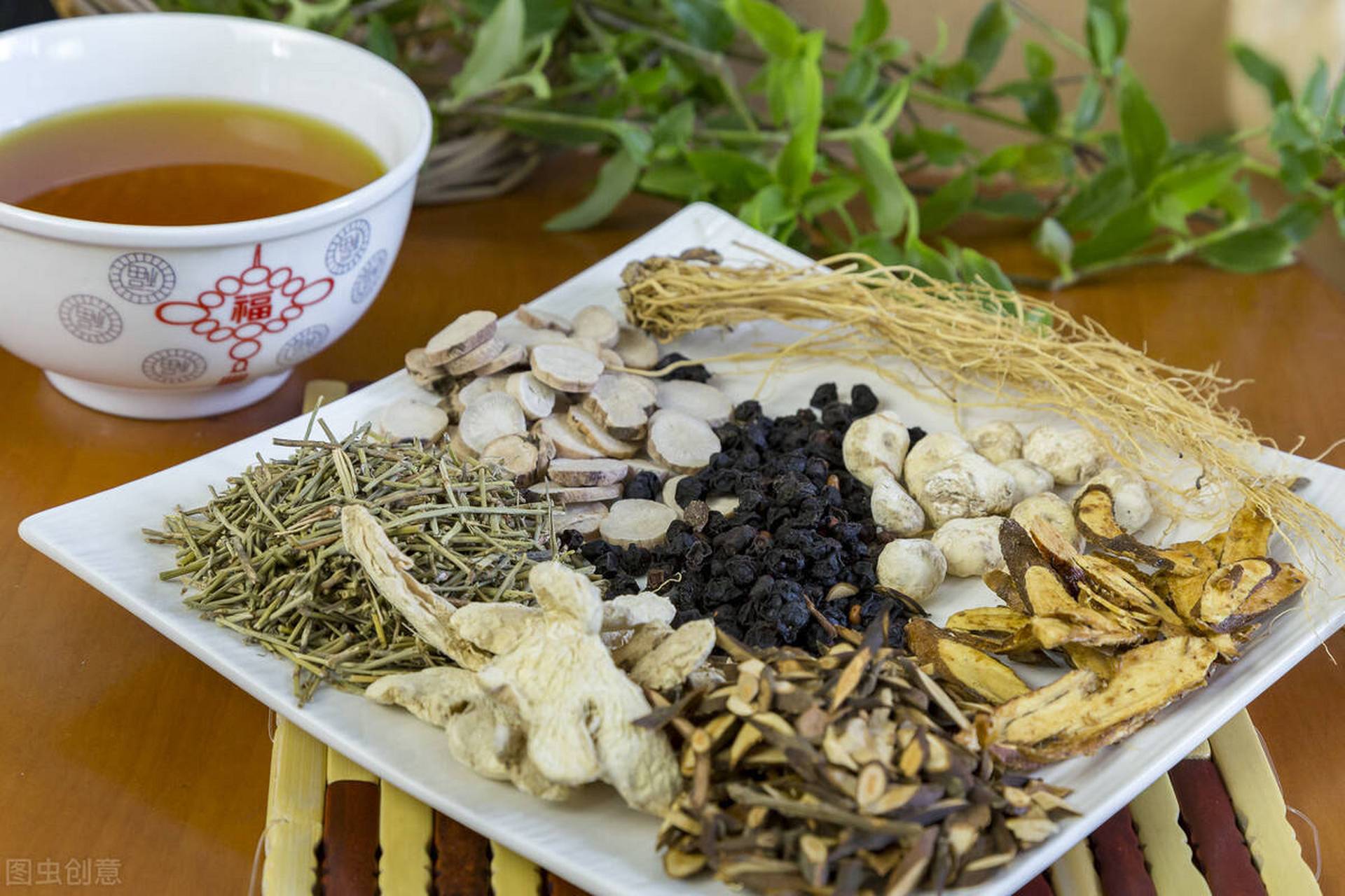 (瘀血内结)验方一则,活血化瘀,通水消结  【组成】:膈下逐瘀汤加减