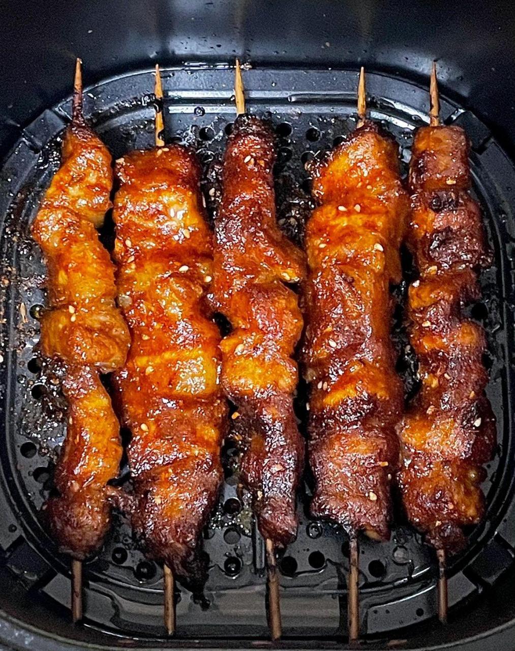 在家就能吃到的蜜汁烤五花肉串!香到我了!|||真心跟烤肉店一个味啊!