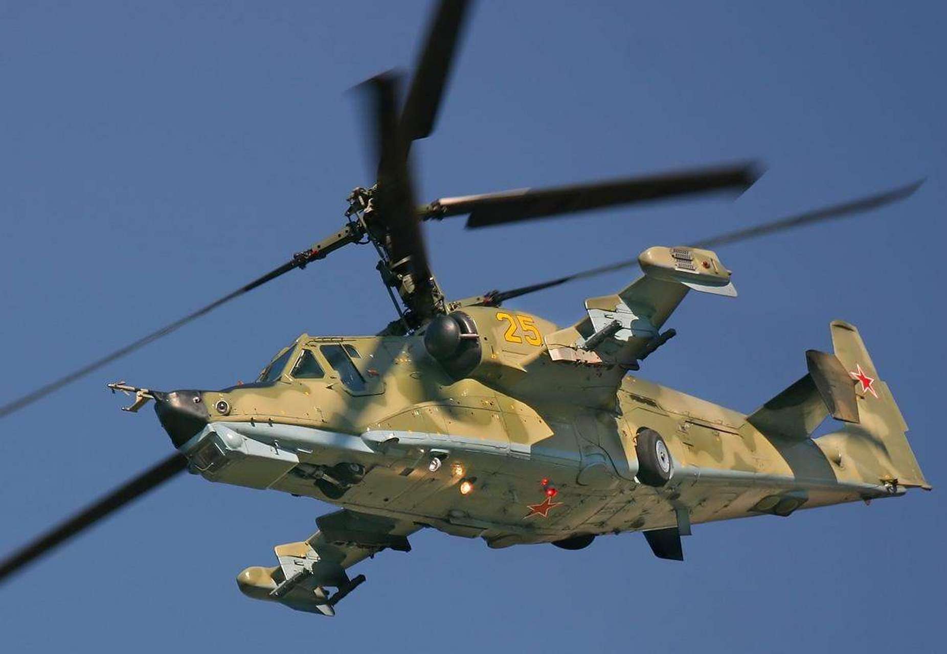 是俄罗斯的专用攻击直升机,也创下了共轴双三桨旋翼攻击直升机使用的